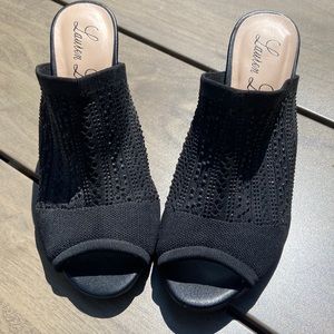 Black wedge shoes